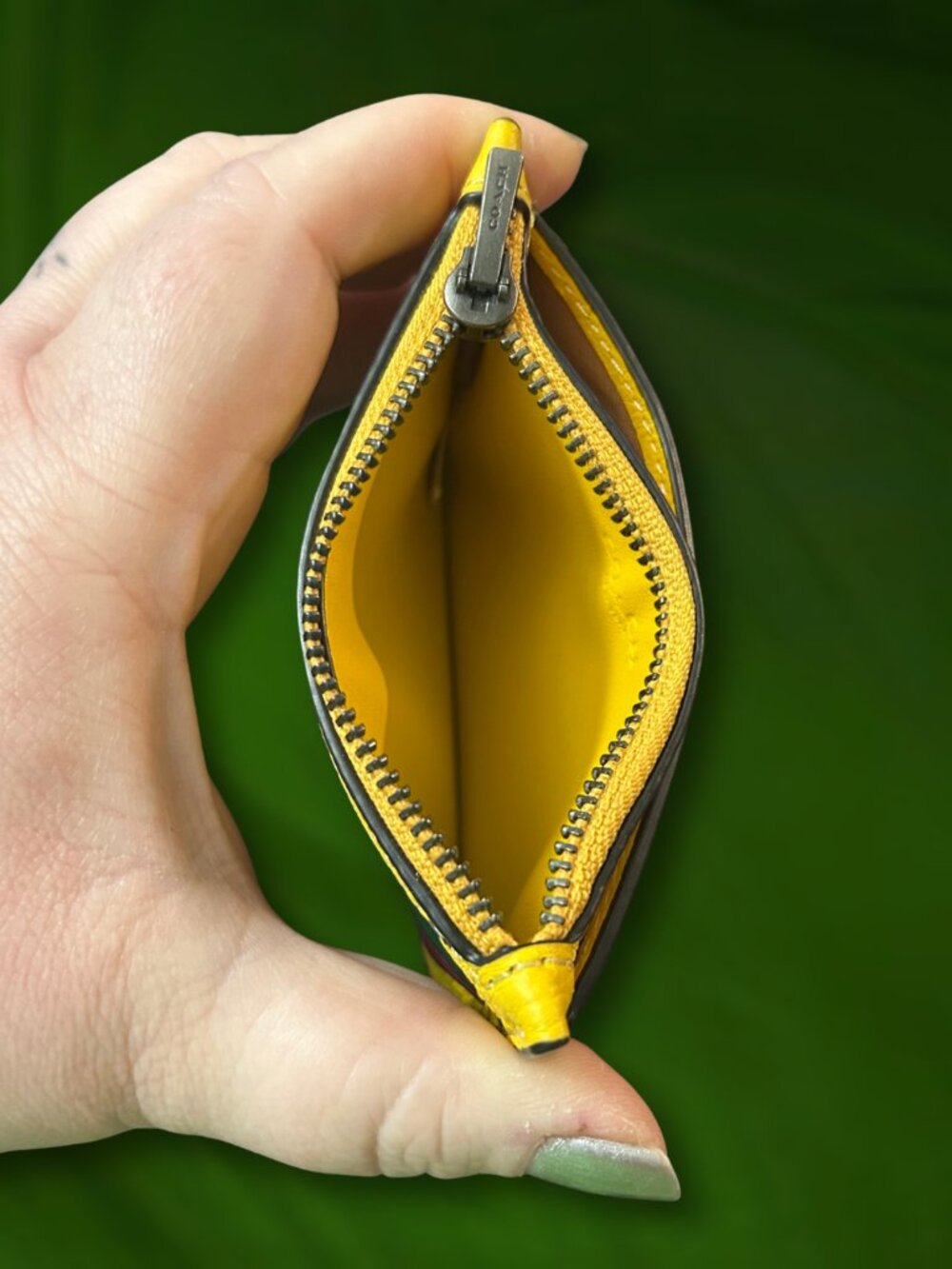Coach Thrompe L'oeil Print Yellow Leather Zip Card Case with Painted Dog Tags - Picture 7 of 9